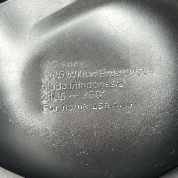 Lot 2 Wilton Mickey Mouse Cake Pans Disney Full Body Birthday Vintage 80s 90s - Picture 5 of 16